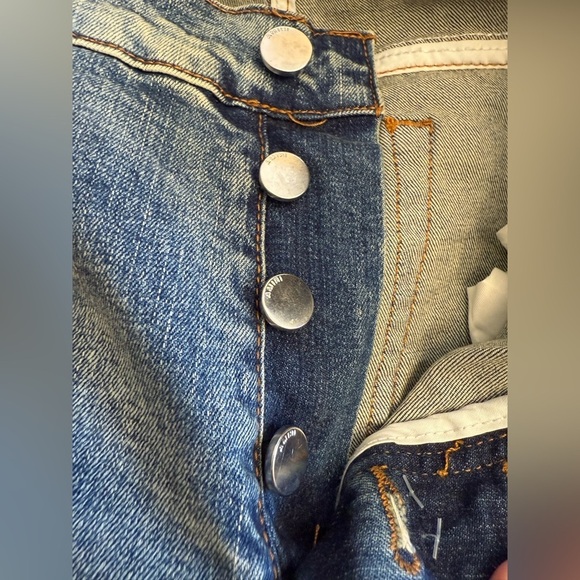 AMIRI SKINNY DESTROYED EMBROIDERED LETTERS FRAYED BUTTON FLY LIGHT WASH 32 - Picture 9 of 15